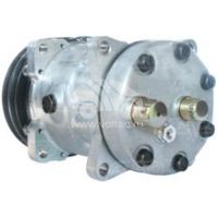 Компрессор кондиционера автомобиля KCS0135